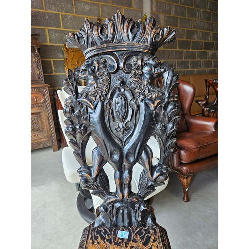 27 - Sgabello gothic carved Italian hall chair.