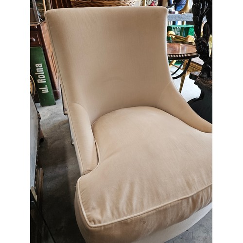 28 - Italian velvet designed lounge chair. High quality.