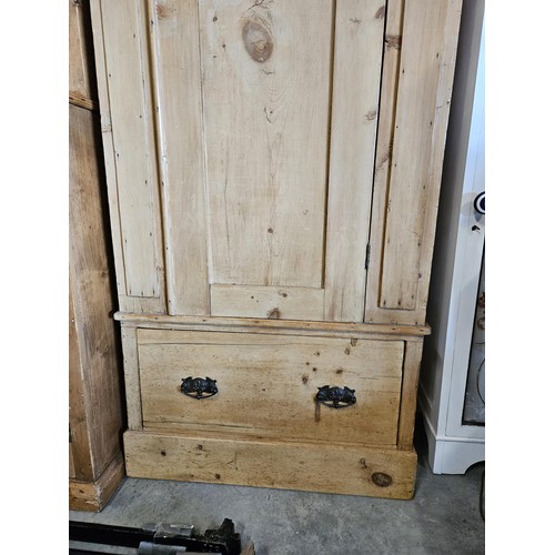 60 - Small antique pine wardrobe