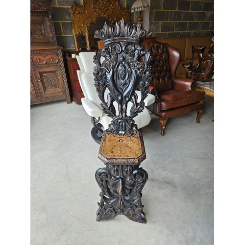 27 - Sgabello gothic carved Italian hall chair.