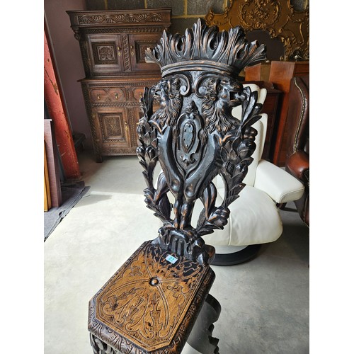 27 - Sgabello gothic carved Italian hall chair.