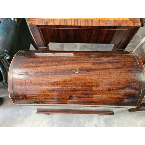 46 - Antique mahogany cellarette - domed top