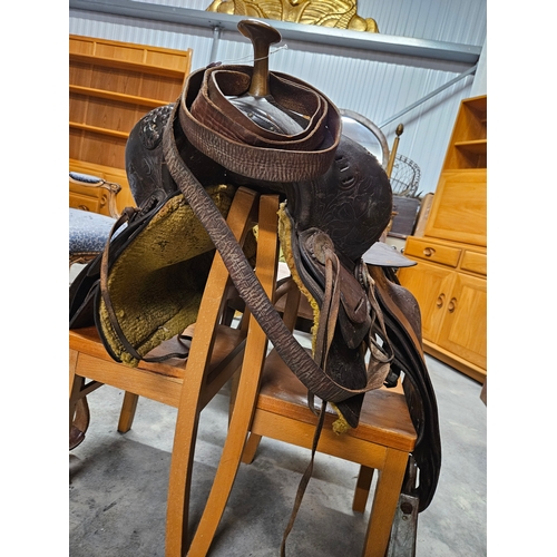 50 - Large vintage leather western saddle