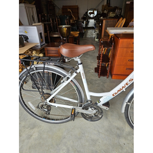 66 - Ladies Dawes bicycle