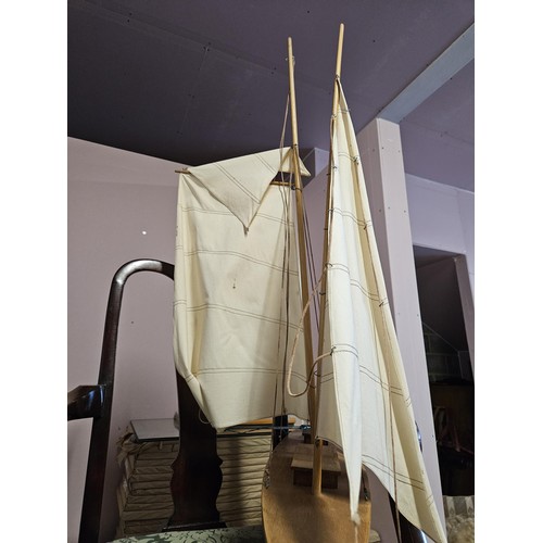 75 - Large vintage yacht model. In need of small amount of restoration.