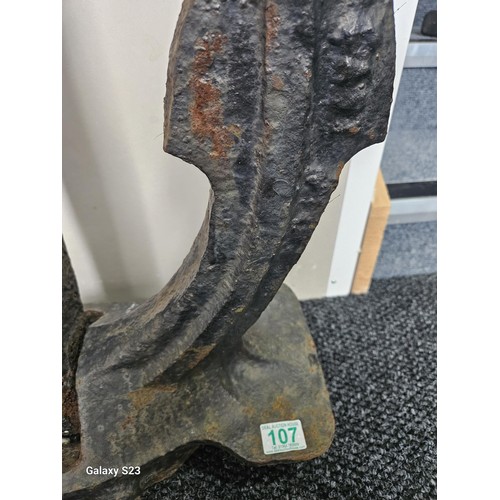 107 - Large Iron ships salvage anchor