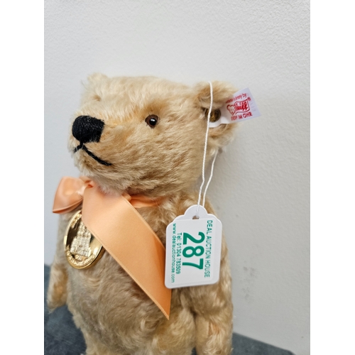 287 - Steiff William and Catherine - The Royal Wedding Teddy Bear 

Steiff limited edition collectors bear... 