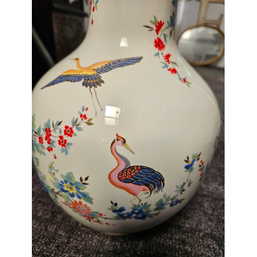 301 - Large oriental vase with herons