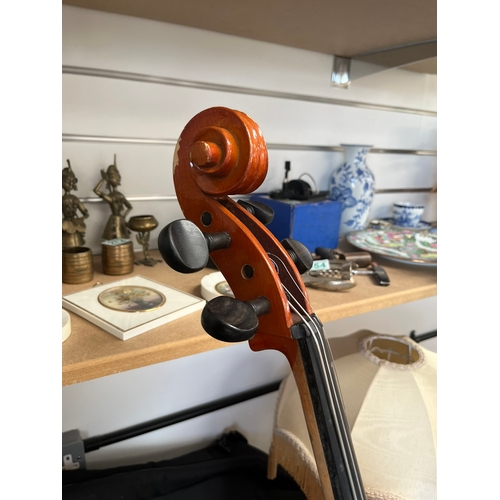 343 - 1/2 size cello with bow and case