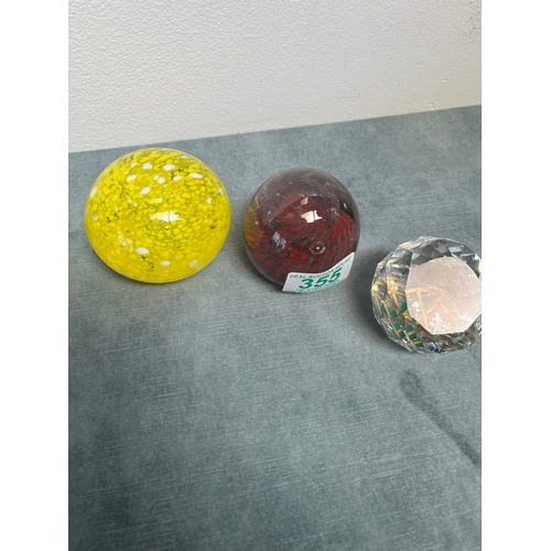 355 - 5 x paperweights including millefiori