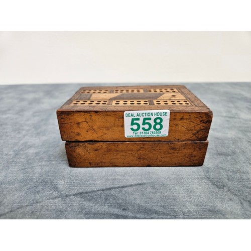 558 - Vintage dominos in a wooden cribbage board box + box with drawers