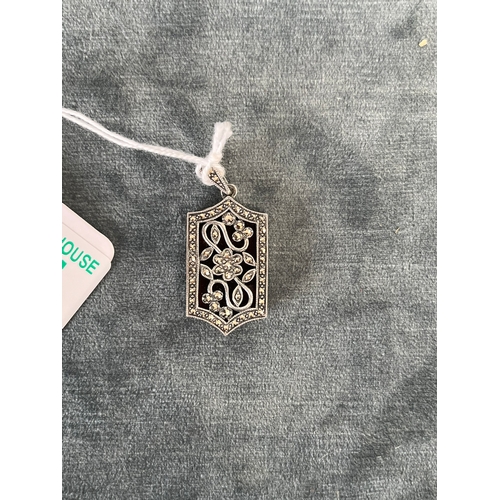 585 - Vintage silver and marcasite necklace pendant