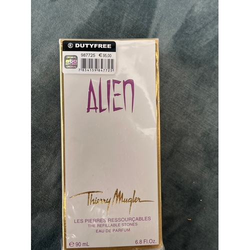 206 - Lightly use bottle of Alien by Thierry Mugler ladies Eau de Parfum 90ml