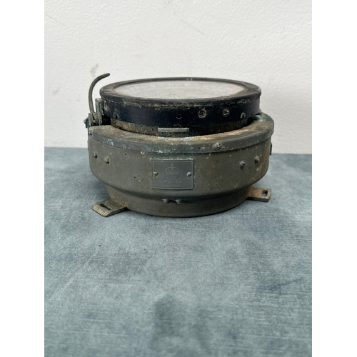 208 - WWII Air Ministry compass