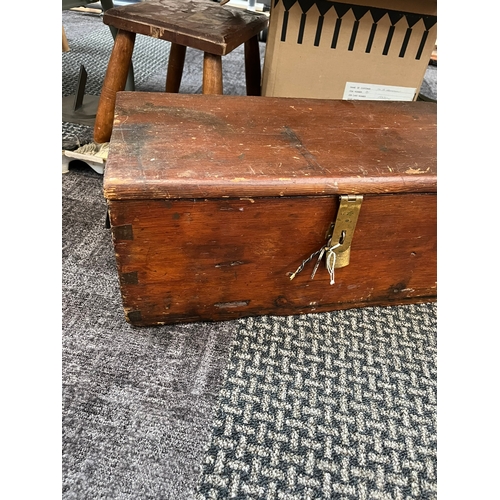 342 - Vintage tool chest and contents