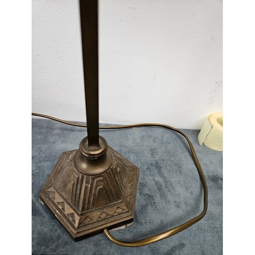 410 - Table lamp with glass shade