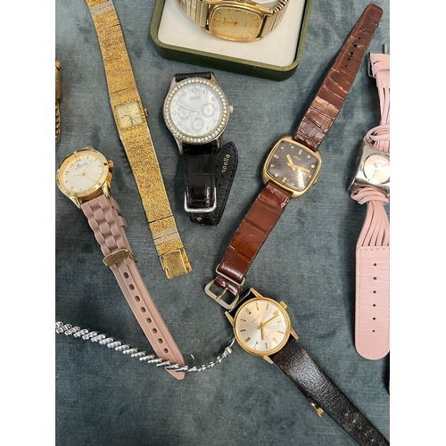 577 - Large selection of various watches including Oris, Coach, Acurist ect