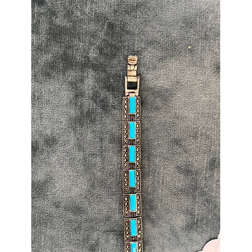 606 - Silver and turquoise ladies bracelet