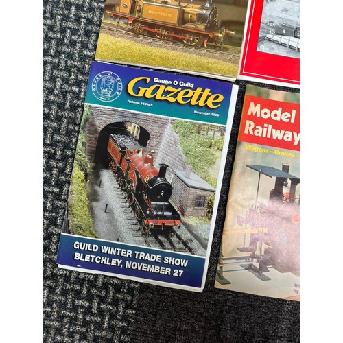 523 - Large amount of vintage railway model magazines. 13 full boxes in total. 

We we estimate that each ... 