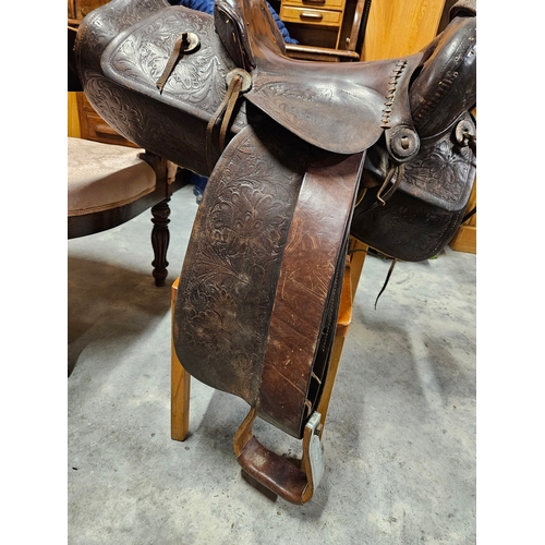 50 - Large vintage leather western saddle