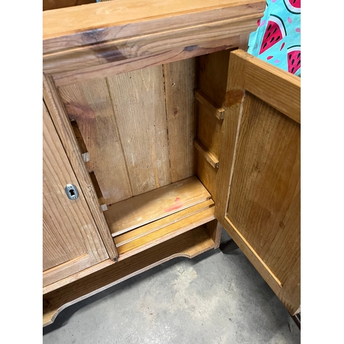 46 - Small pine wall cupboard