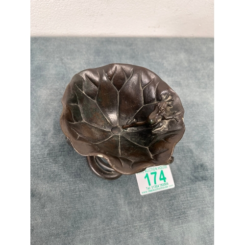 174 - Bronze oriental Japanese lily pad/ lotus leaf with frog