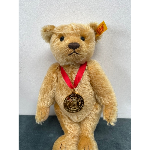 204 - Steiff Manchester United 1902 - 2002 Centenary bear.
Danbury Mint.