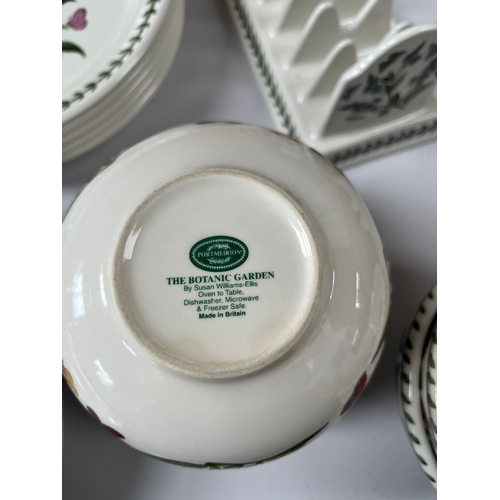 208 - Large collection of portmeirion Botanic Garden plates and bowls 

4 x Small bowls
1 x Toast rack
4 x... 