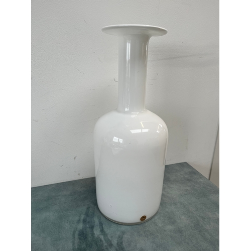 253 - Large Kastrup Holmegaard vase - Otto Brauer

43cm high