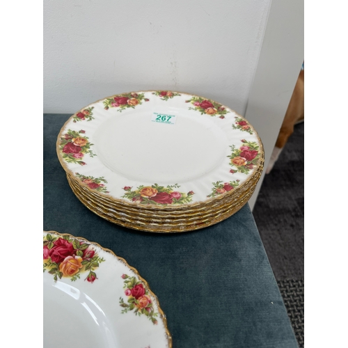 267 - Royal Albert - Old Country Roses 
6 x dinner plates
2 x serving plates