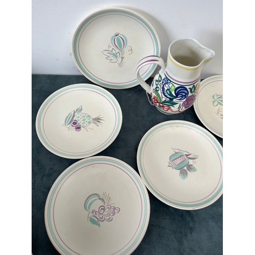 271 - 5 x Poole pottery hand painted plates
1 x Poole pottery jug