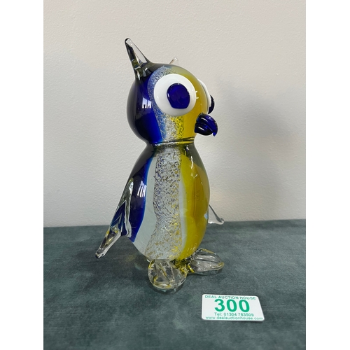 300 - Glass Murano style owl