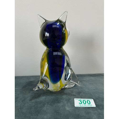 300 - Glass Murano style owl