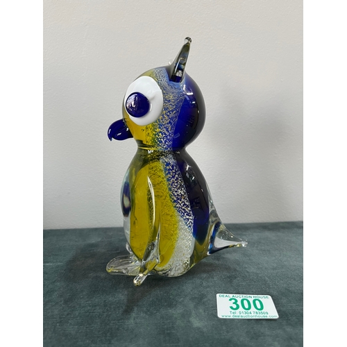 300 - Glass Murano style owl