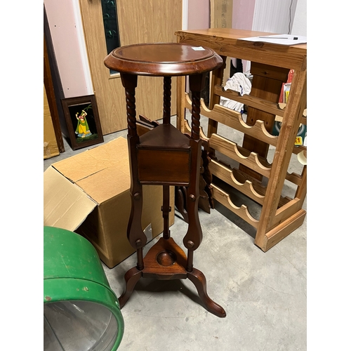 24 - Vintage pedestal stand