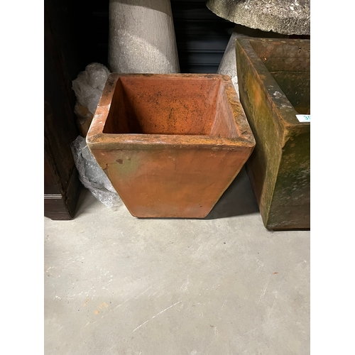 39 - 3 x Terracotta plant pots