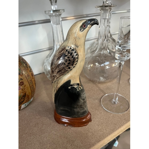 181 - Horn carved bird