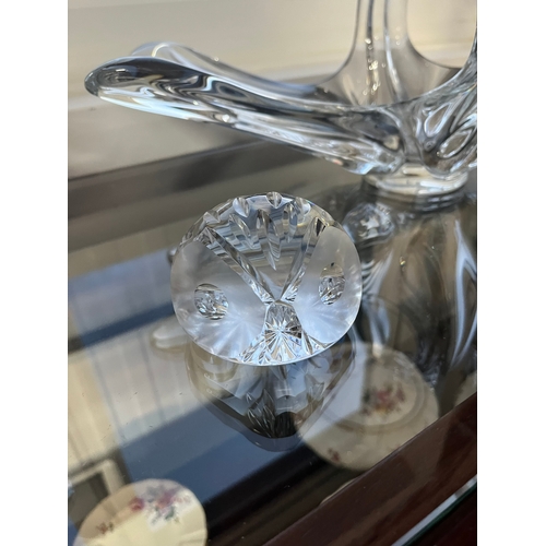 196 - 1 x Crystal owl paperweight