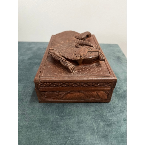 219 - Vintage high relief carved box with tiger