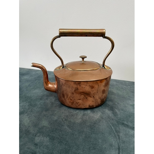 276 - Antique copper kettle with dovetail joints