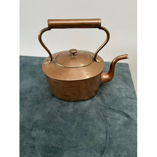 276 - Antique copper kettle with dovetail joints