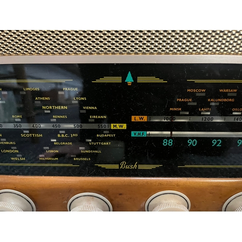 279 - Vintage Bush valve radio - appears to be working