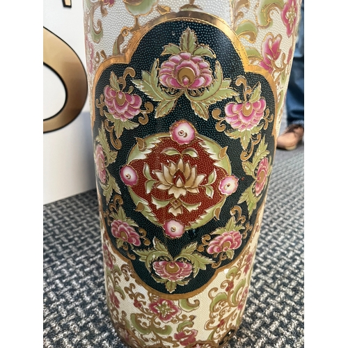 281 - Large decorated stick / umbrella stand