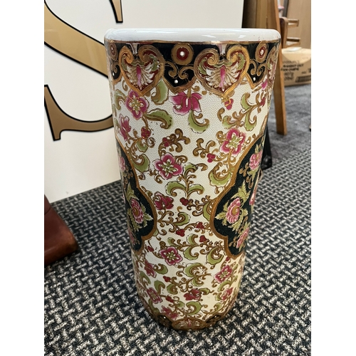 281 - Large decorated stick / umbrella stand