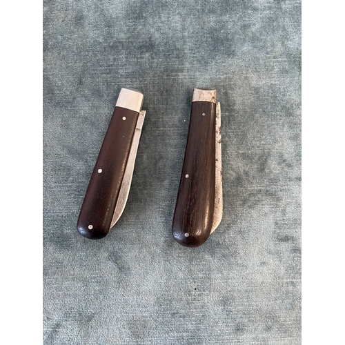 404 - 2 x 1-XL George Wostenholm Sheffield pocketknives - both strong snap