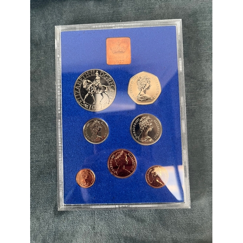 423 - Coinage of Great Britain and Northern Ireland 1977