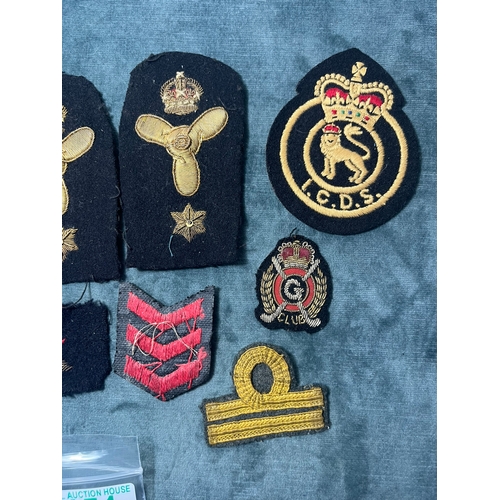 451 - WW2 Royal Navy badges