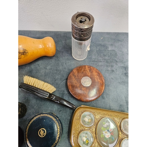 395 - Various compacts, snuff boxes, brush + darning block