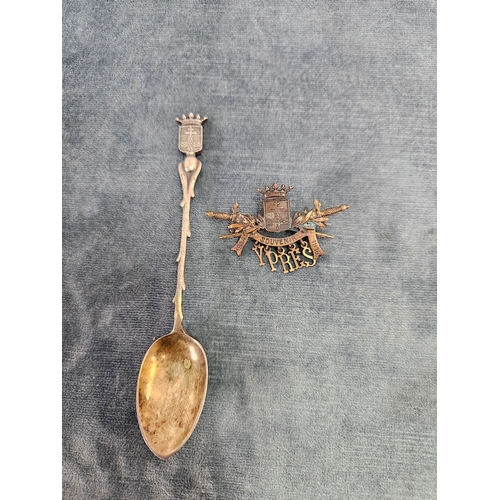 517 - Commemorative Ypres souvenir brooch and spoon