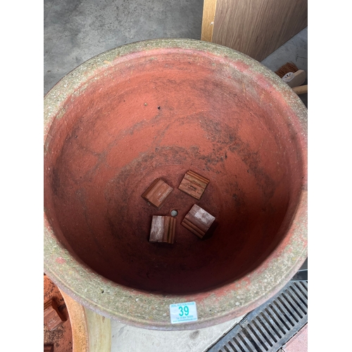 39 - Large very heavy terracotta planter